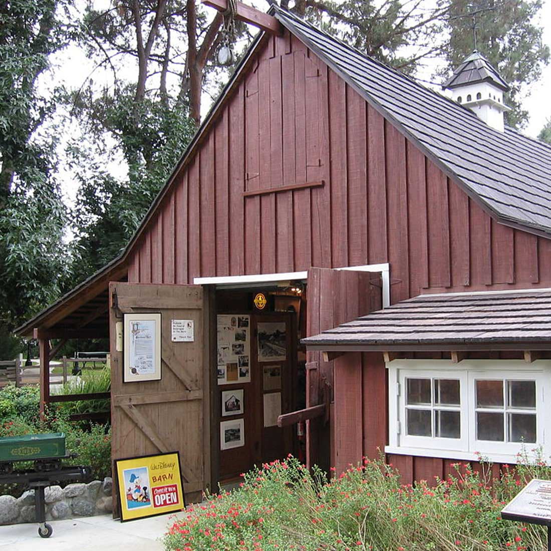 4W-Carolwood-Barn
